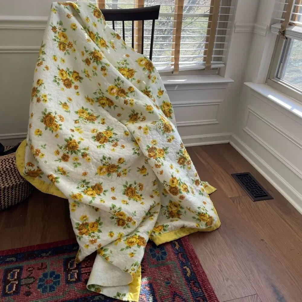 Vintage 60s Floral Acrylic Flannel Yellow Blanket Twin Size